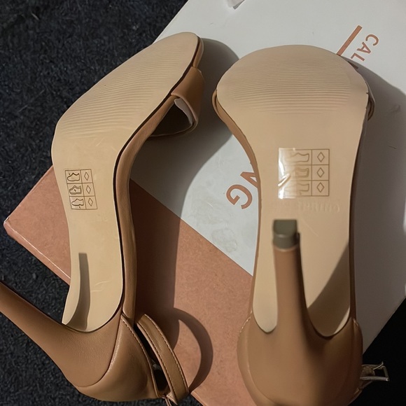 Brand new Call it Spring Heels - Picture 3 of 5